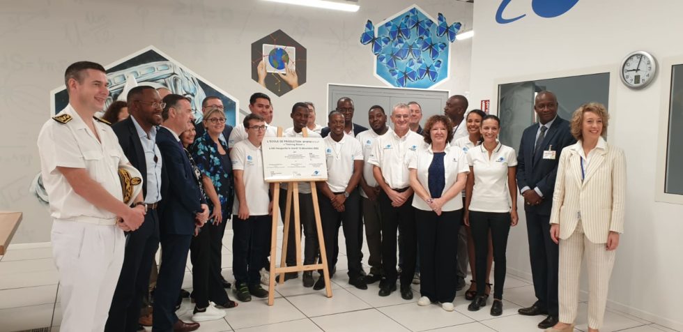 Visite de la ministre de l'Enseignement et de la Recherche à la Training room 