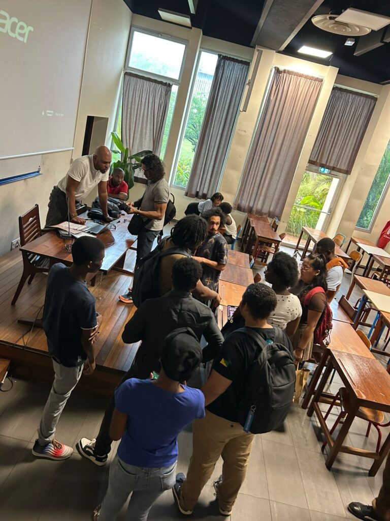 PHOTO-2026-04-23-19-14-22